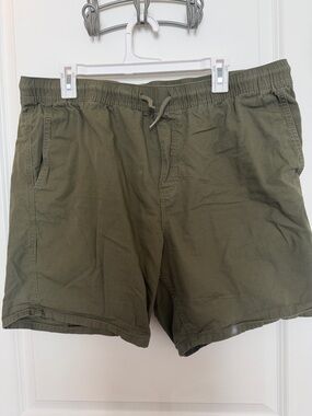 Men's Olive Drawstring Cotton Shorts